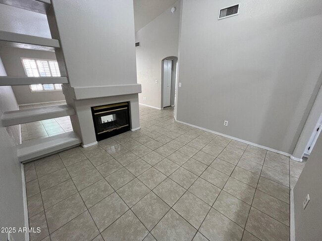 Building Photo - 3510 E Hampton Ave