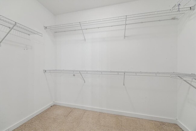 Building Photo - 5925 Almeda Rd