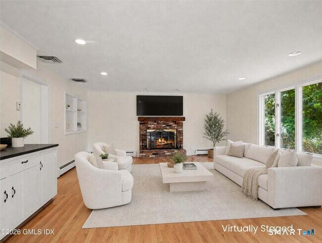 Building Photo - 5 Raphael Pl