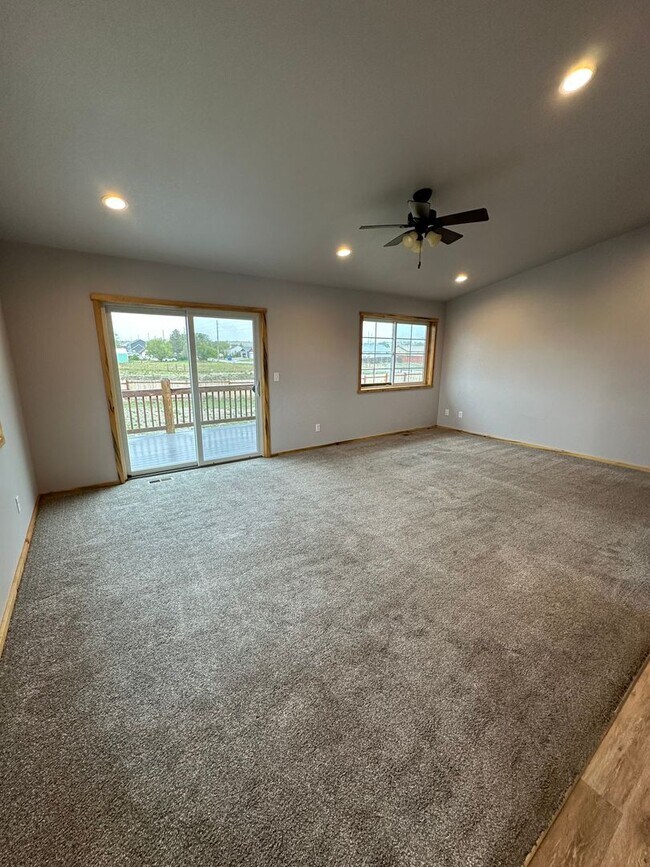Building Photo - 1308 Bette Ln
