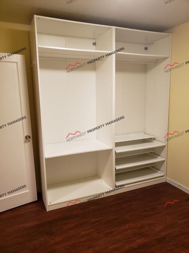 Building Photo - STATUS:AVAILABLE R258A | $1095