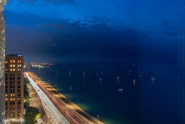 Building Photo - 600 N Lake Shore Dr