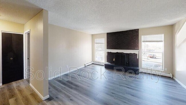 Building Photo - 357 Gahart Dr