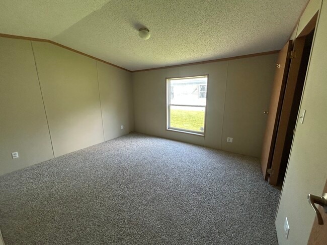 Building Photo - 3430 N Peoria Rd