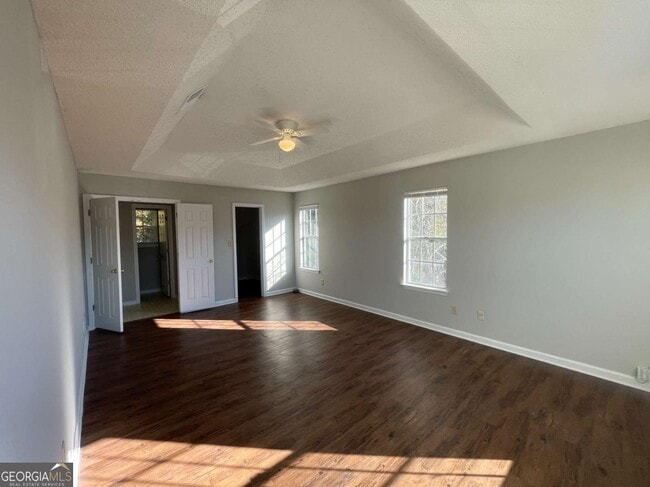 Building Photo - 6387 Seths Way