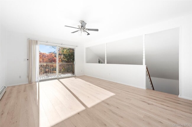 Building Photo - 16 Peconic Rd