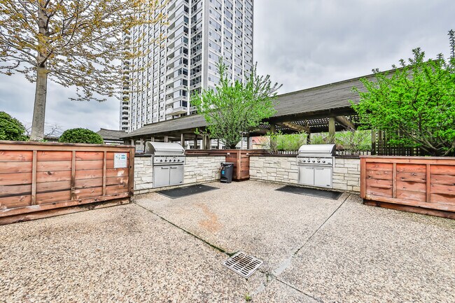 Building Photo - 4250 N Marine Dr