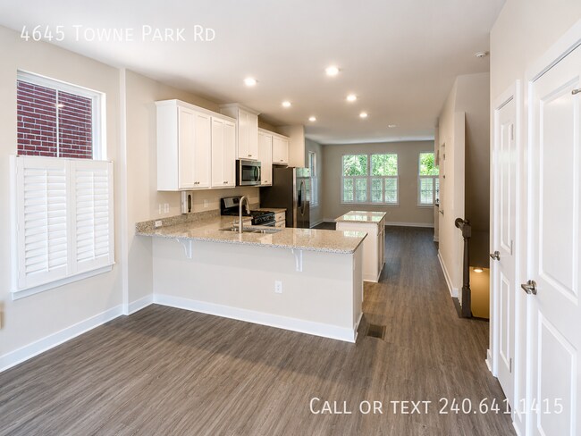 Building Photo - 4645 Towne Park Rd
