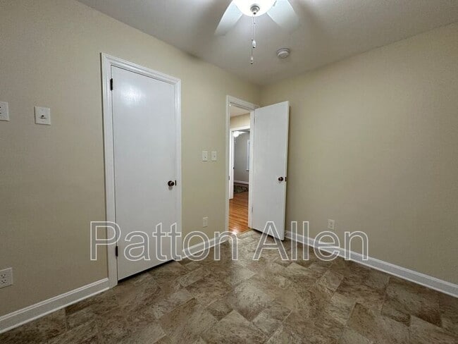 Building Photo - 35 Olivette Rd