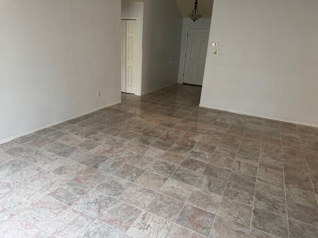 Building Photo - 11922 Sulphur Springs Dr