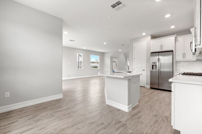 Building Photo - "Charming 3-Bedroom Rental in estancia the Center of Wesley chapel.