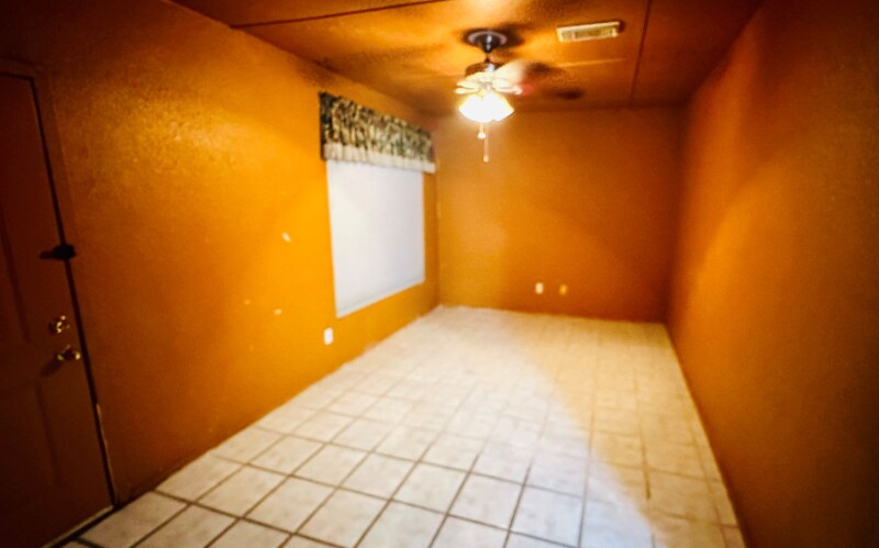 Building Photo - 458 Anton Dr