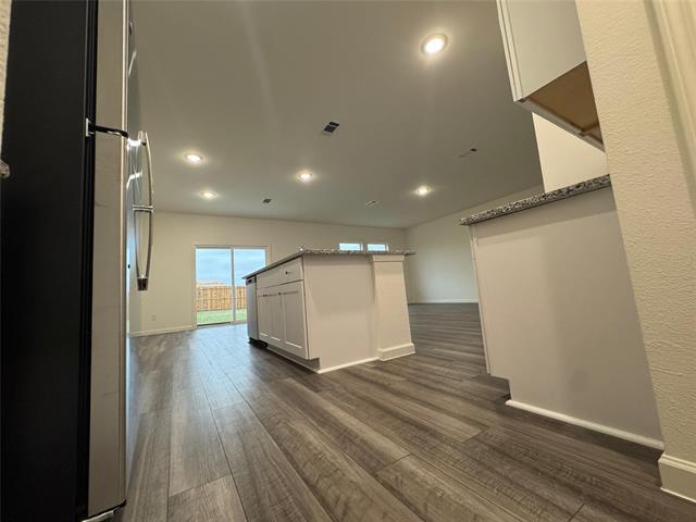 Building Photo - 6089 Mojave Dr