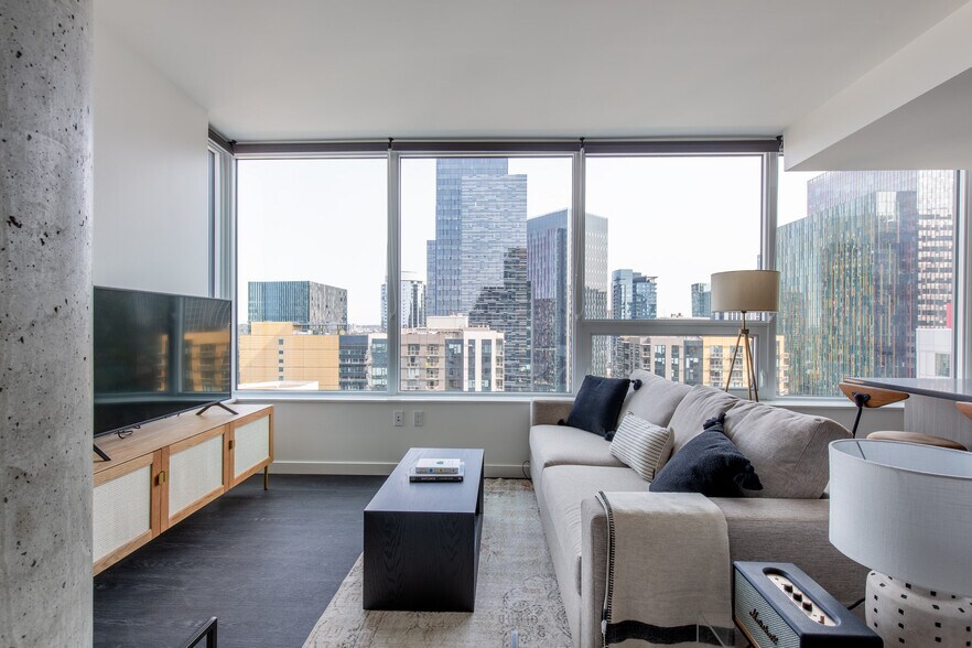 Building Photo - 2019 Boren Ave