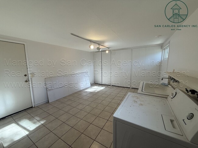 Building Photo - Cute and Recently Remodeled Carmel-by-the-Sea Cottage