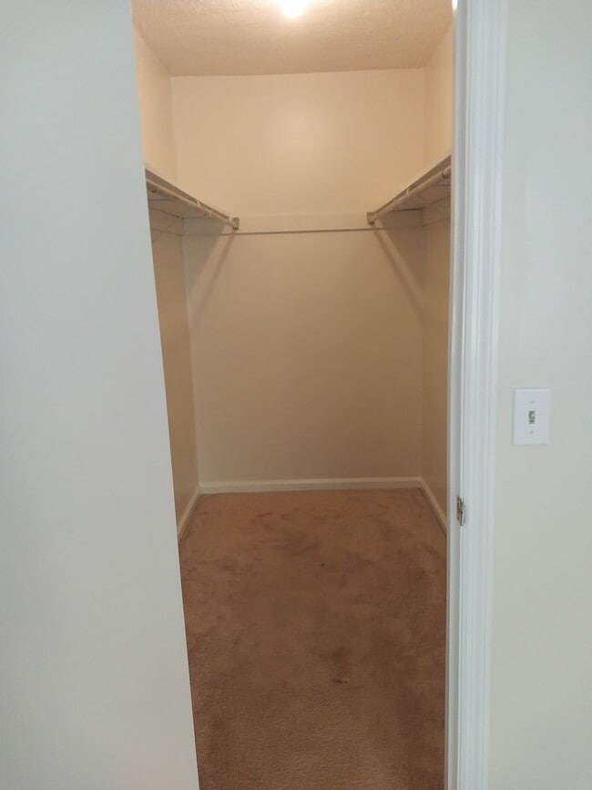 Building Photo - 3BD/2BA HOME FOR RENT