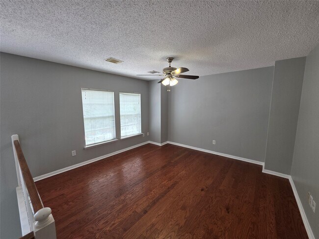 Building Photo - 19 Evening Song Ct