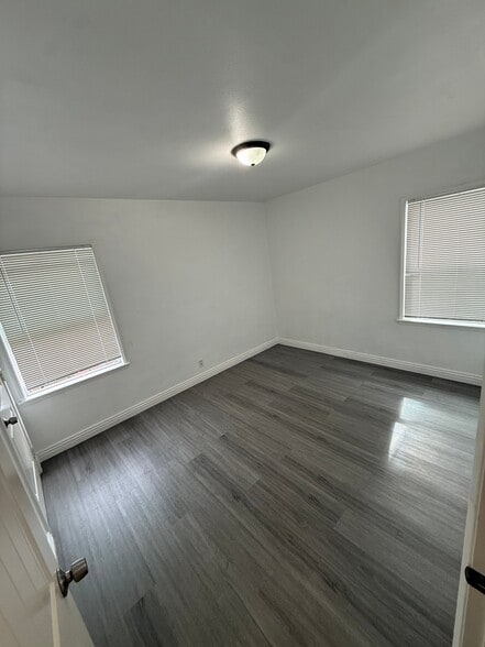 Building Photo - 242 E Del Amo Blvd