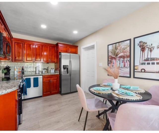 Building Photo - 1345 NE 14th Ave