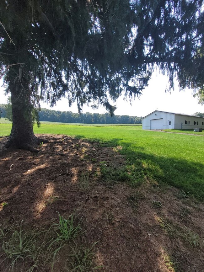 Building Photo - Country Views In Berks County-one pet allowed