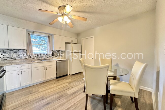 Building Photo - Fort Walton Beach 4bed/2bath AVAILABLE!