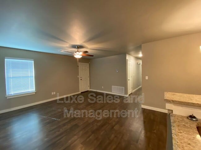 Building Photo - 1503 MacAlpine St