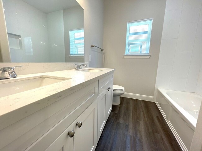 Building Photo - 9327 Camay Dr