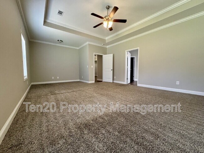 Building Photo - 488 Lee Road 288