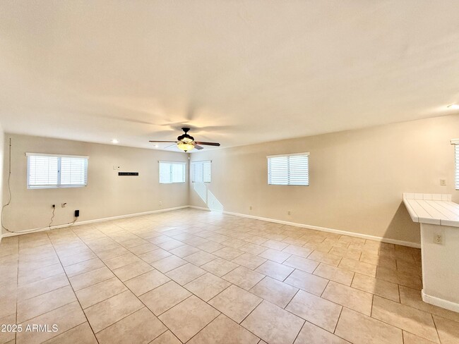Building Photo - 2718 E Bighorn Ave