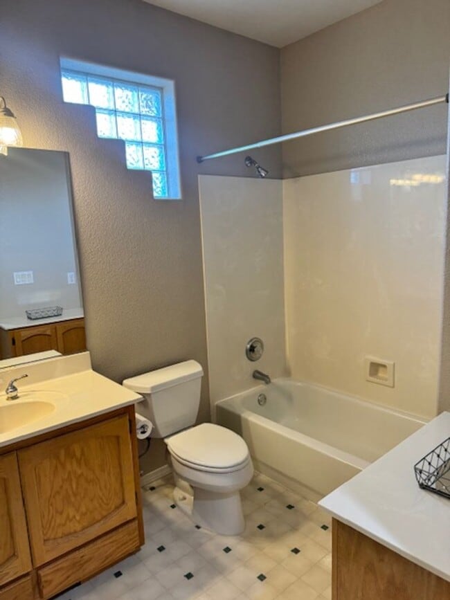 Building Photo - LONE PINE CREEK ESTATES IN GATED COMMUNITY...