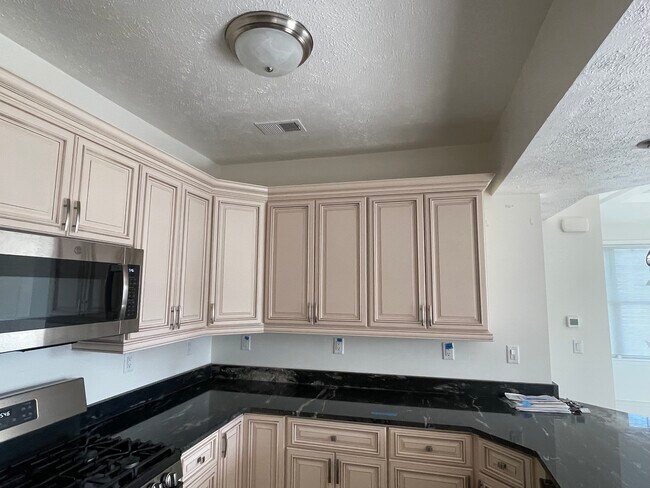 Building Photo - 228 Adams Pointe Blvd