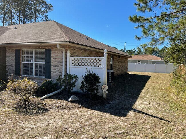 Building Photo - 24 Bunker View Dr