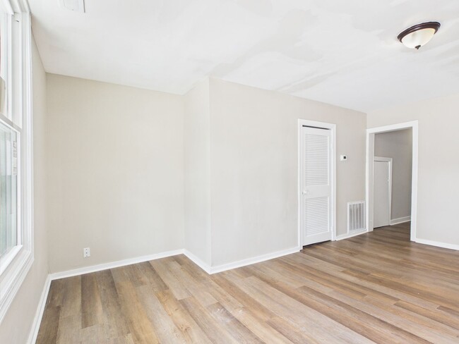 Building Photo - 529 Harrison St