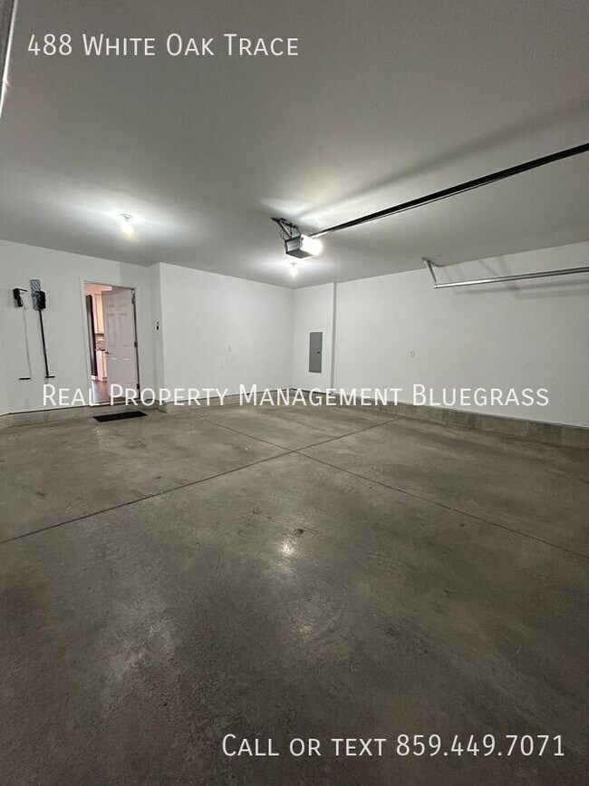 Building Photo - 488 White Oak Trace