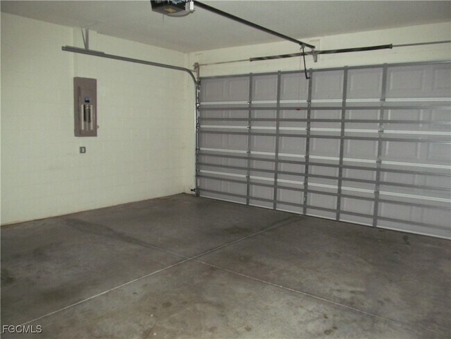 Building Photo - 18110 Star Jasmine Ct