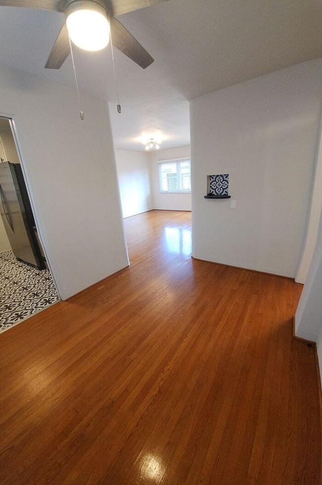 Building Photo - Charming 1 Bedroom in Kensington