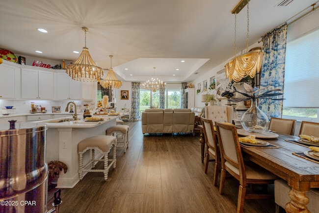 Building Photo - 8400 Dockside Pl