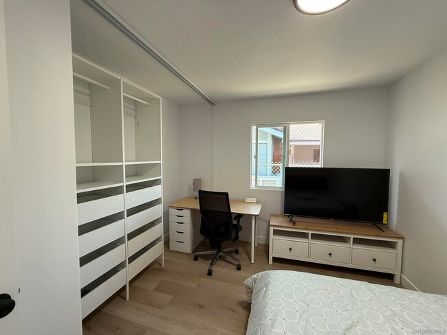 Building Photo - 664 Carefree Dr