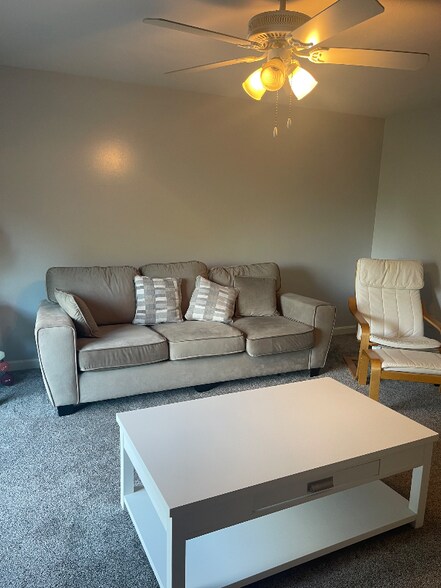 Building Photo - 574A Burncoat St