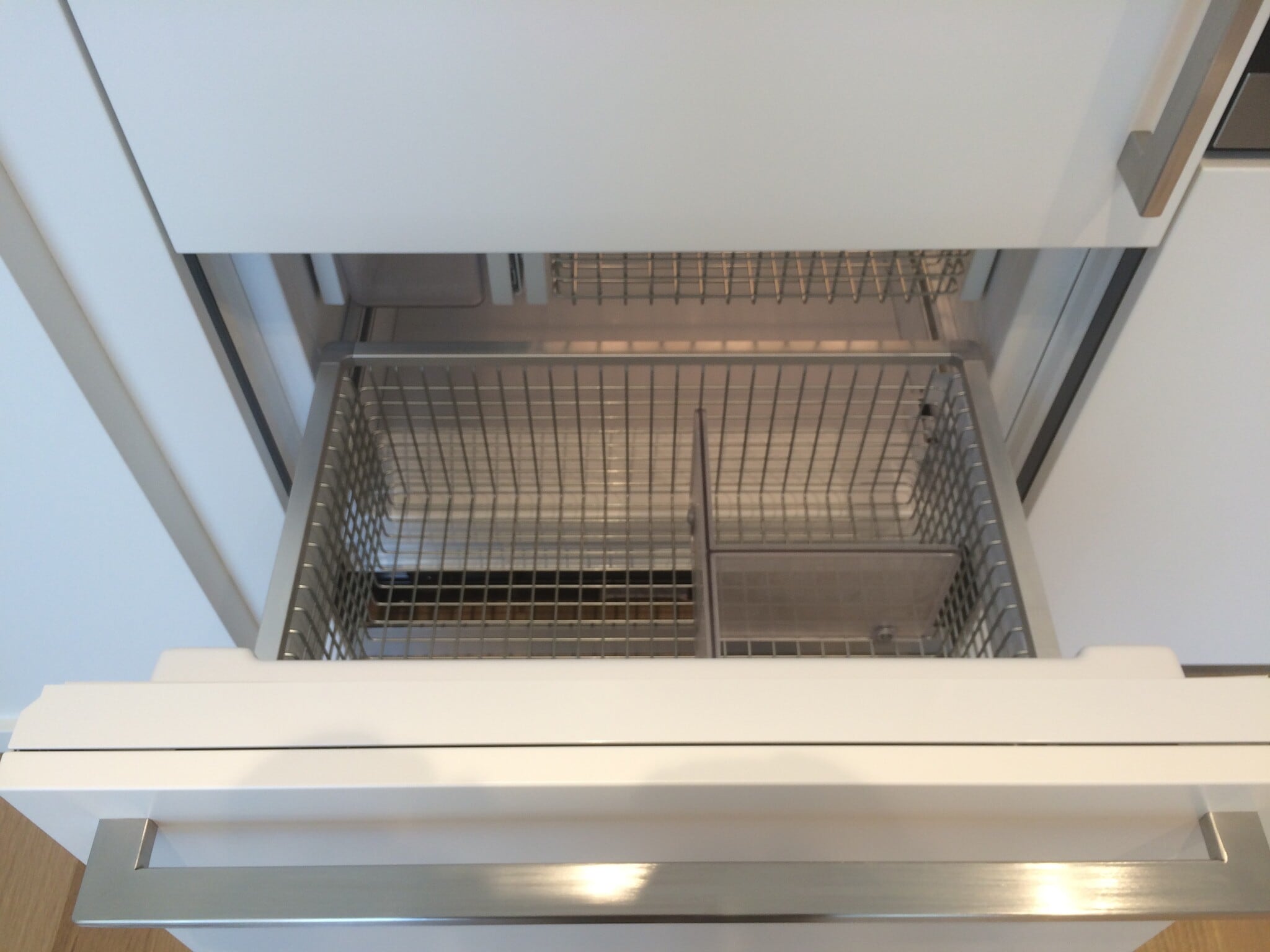 Freezer - 1075 NW Northrup