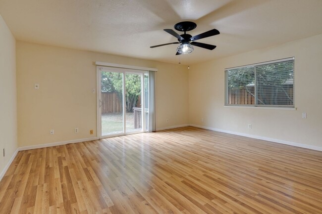 Building Photo - 5113 Sitton Way