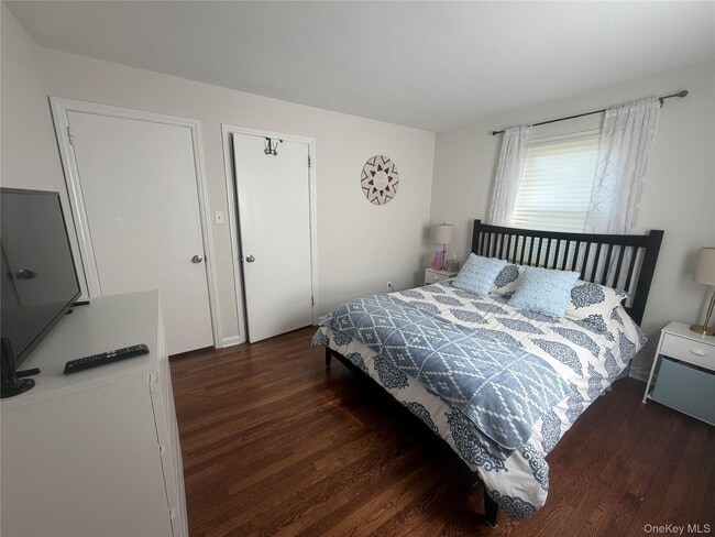 Building Photo - 135 Woolsey Ave