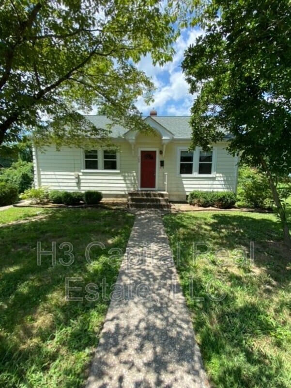 Primary Photo - 709 Payne St