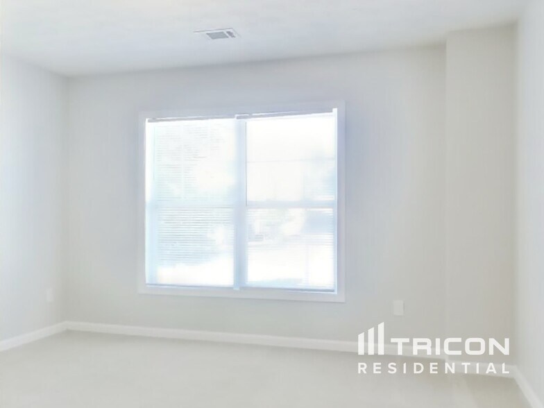 Building Photo - 100 Plumeria St