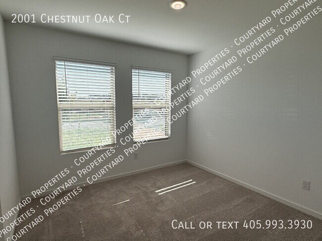 Building Photo - 2001 Chestnut Oak Ct