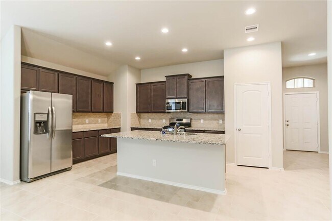 Building Photo - 23822 Piedmont Forest Dr