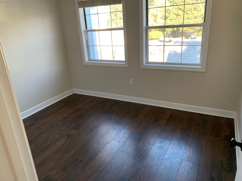 Building Photo - 1309 Sunfield Dr