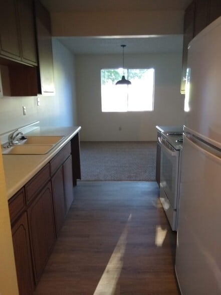 Building Photo - 1960 S Dora St