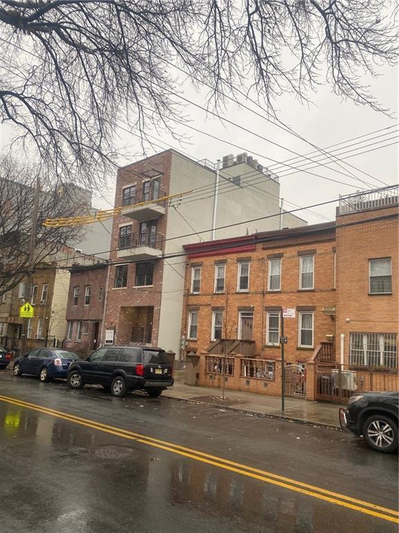Building Photo - 460 E New York Ave