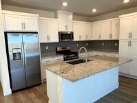 Building Photo - Spacious 4-Bedroom Home in Prime Tracy Loc...